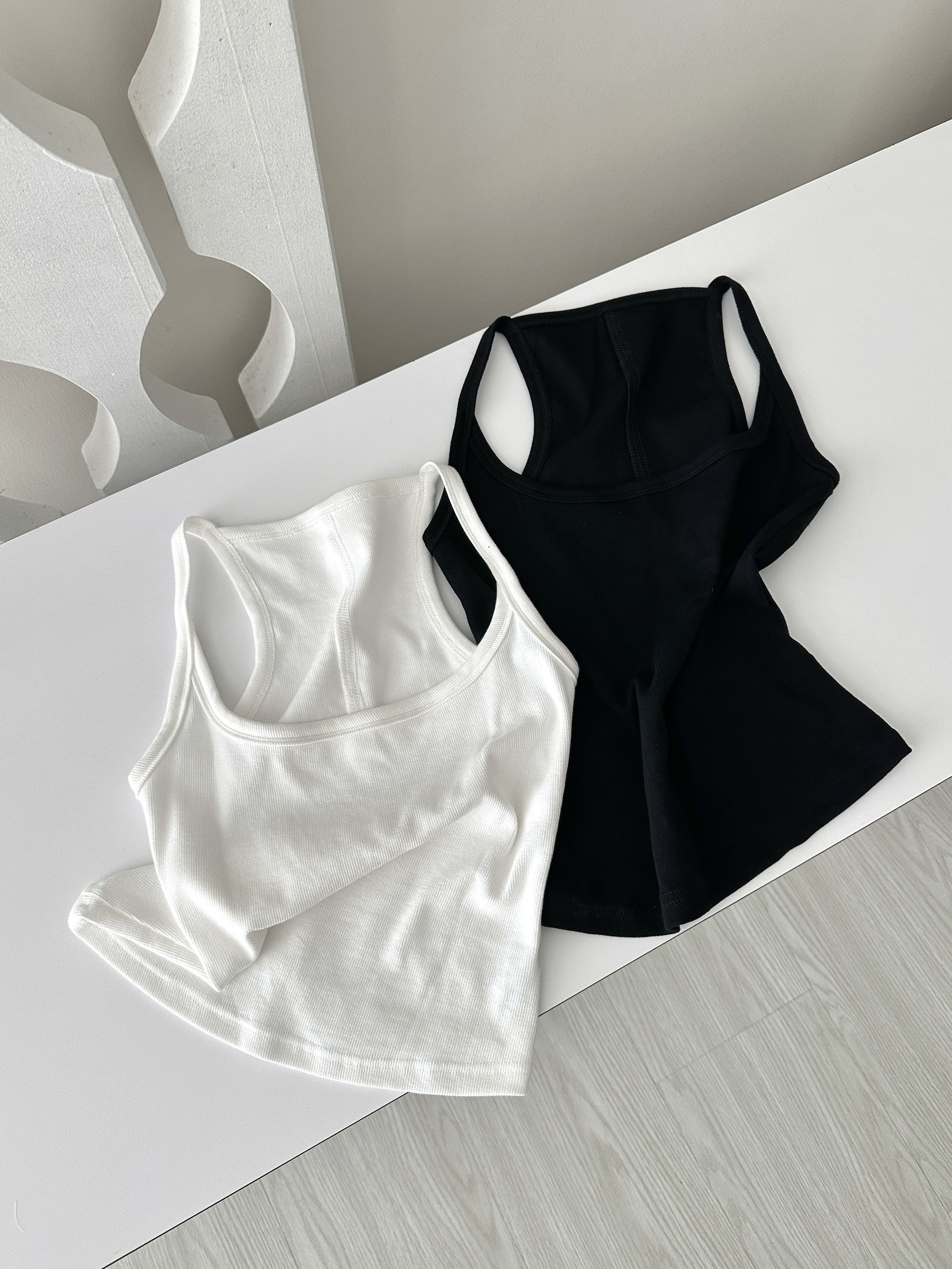 2DF73955-9A7C-438F-95C8-799A29B20626