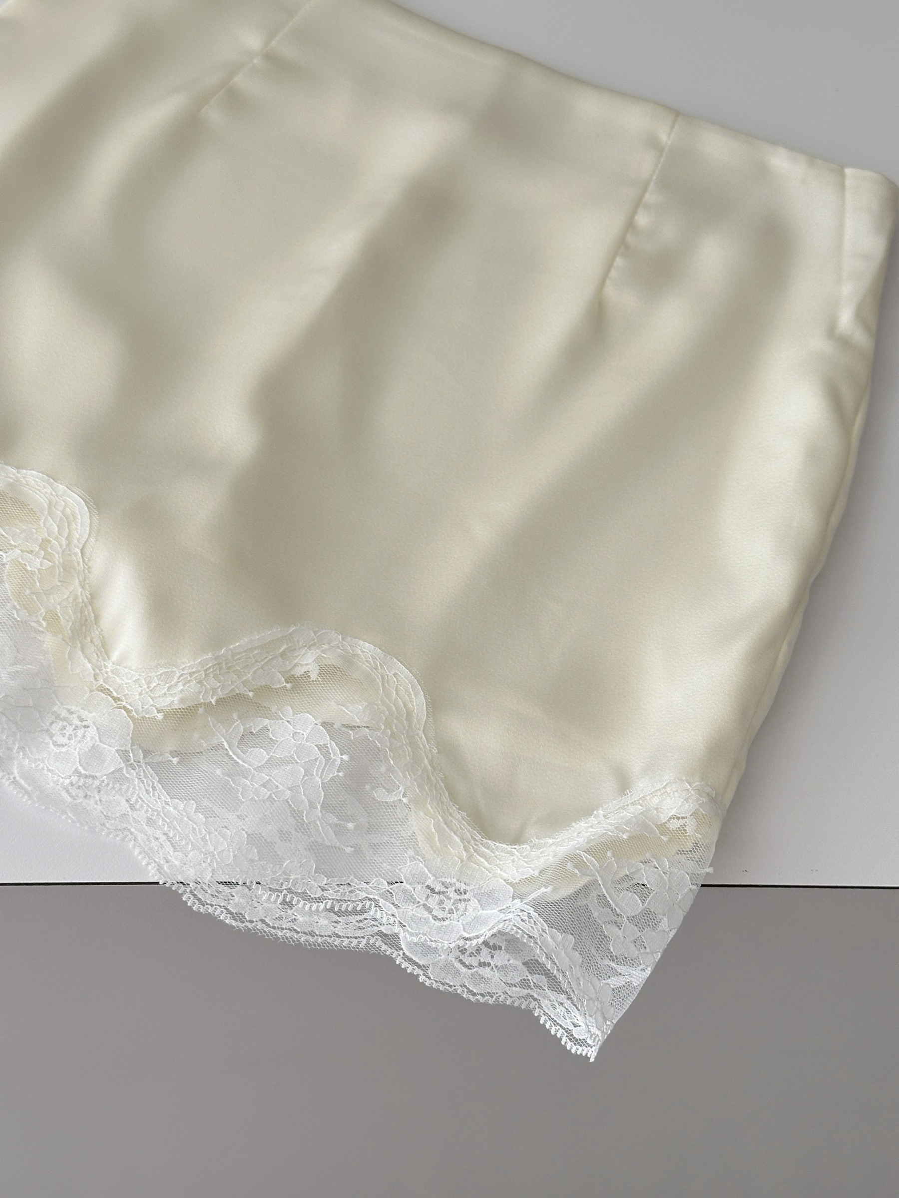 CFA1A4B2-C524-417E-8B48-F204B01A514E