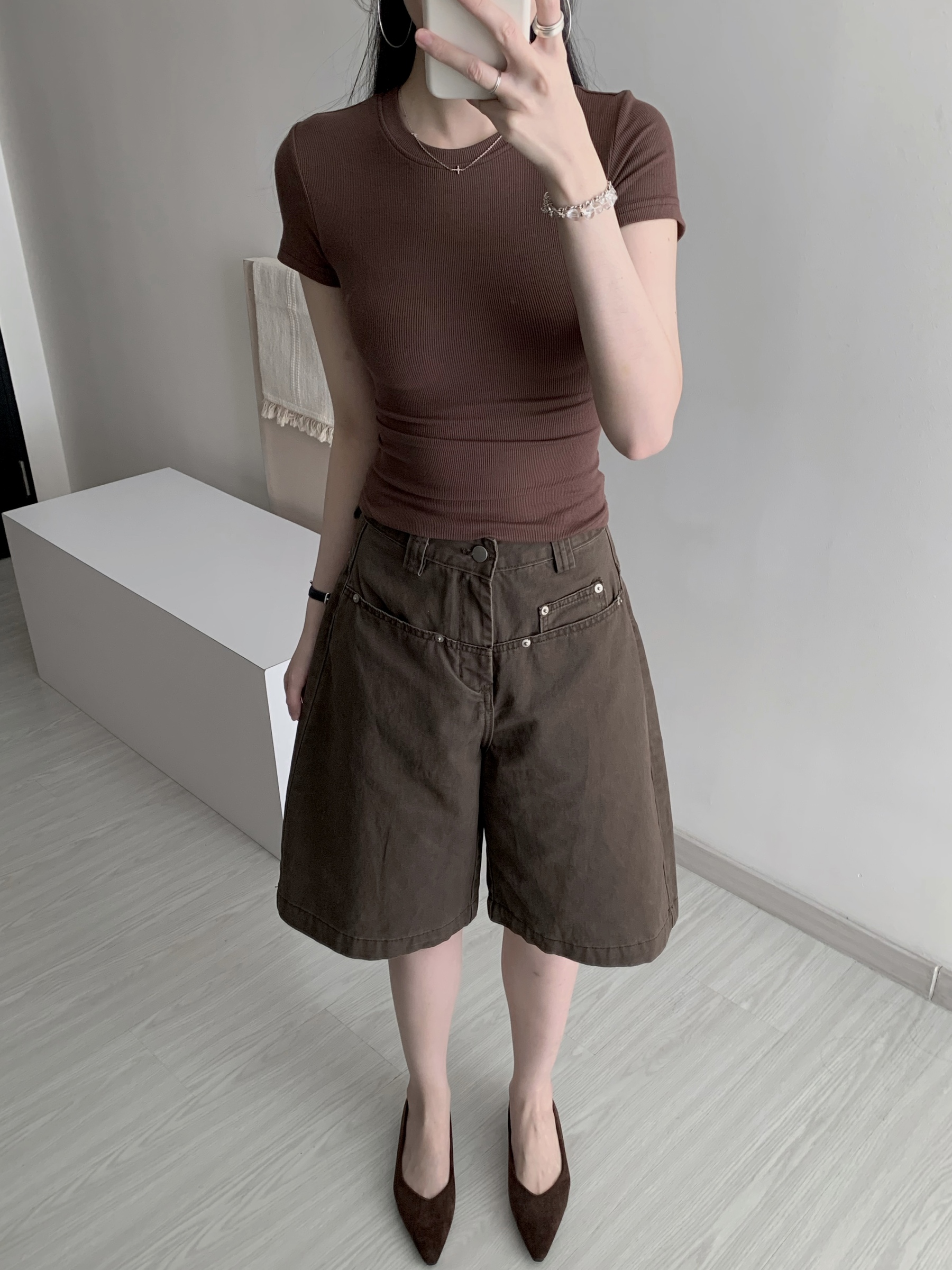 D1BF5986-B57C-4A52-8B97-8EBA9438DBBD