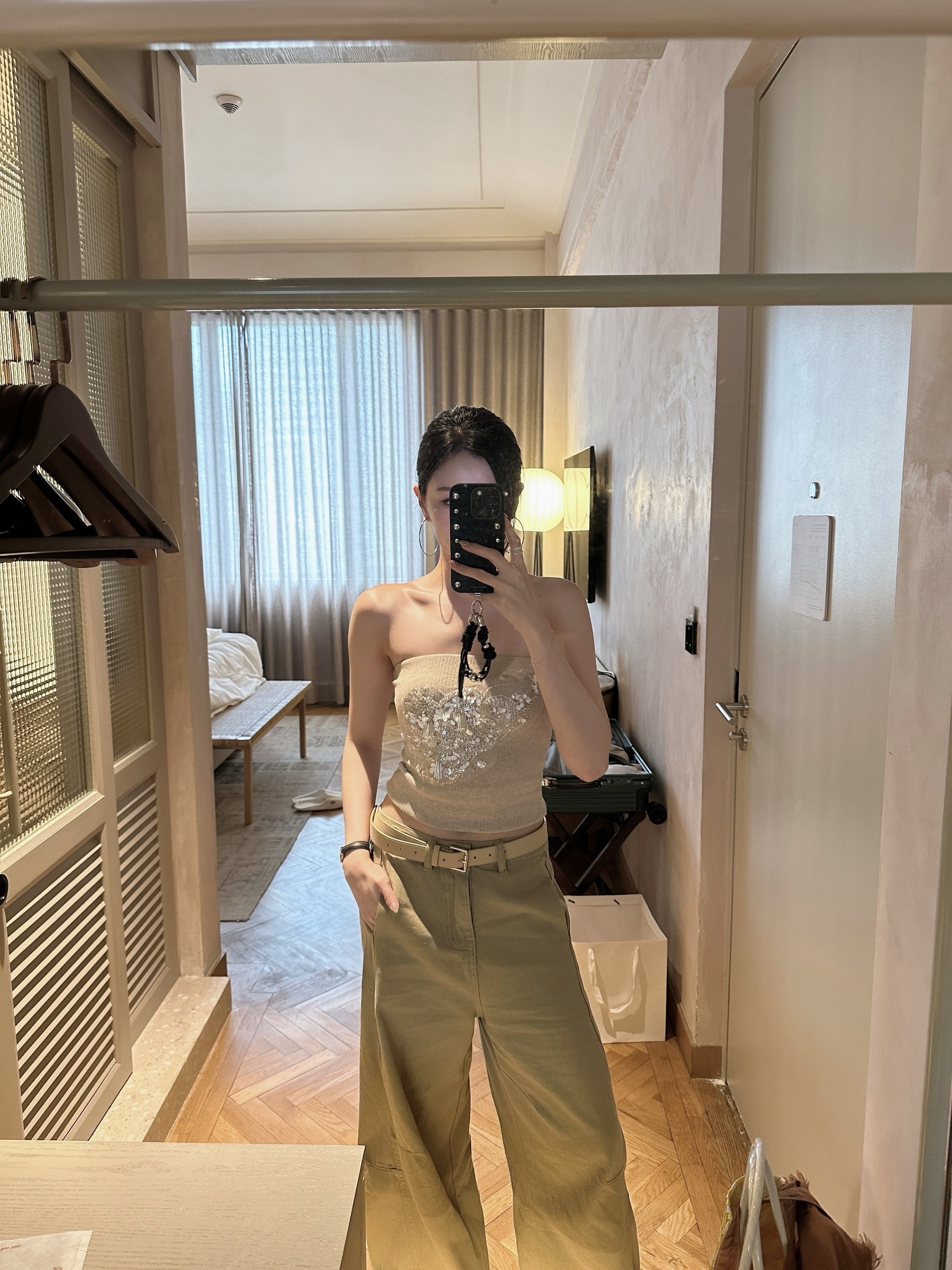 76CA35D6-F904-49C0-A2A7-BB2DE00980E8