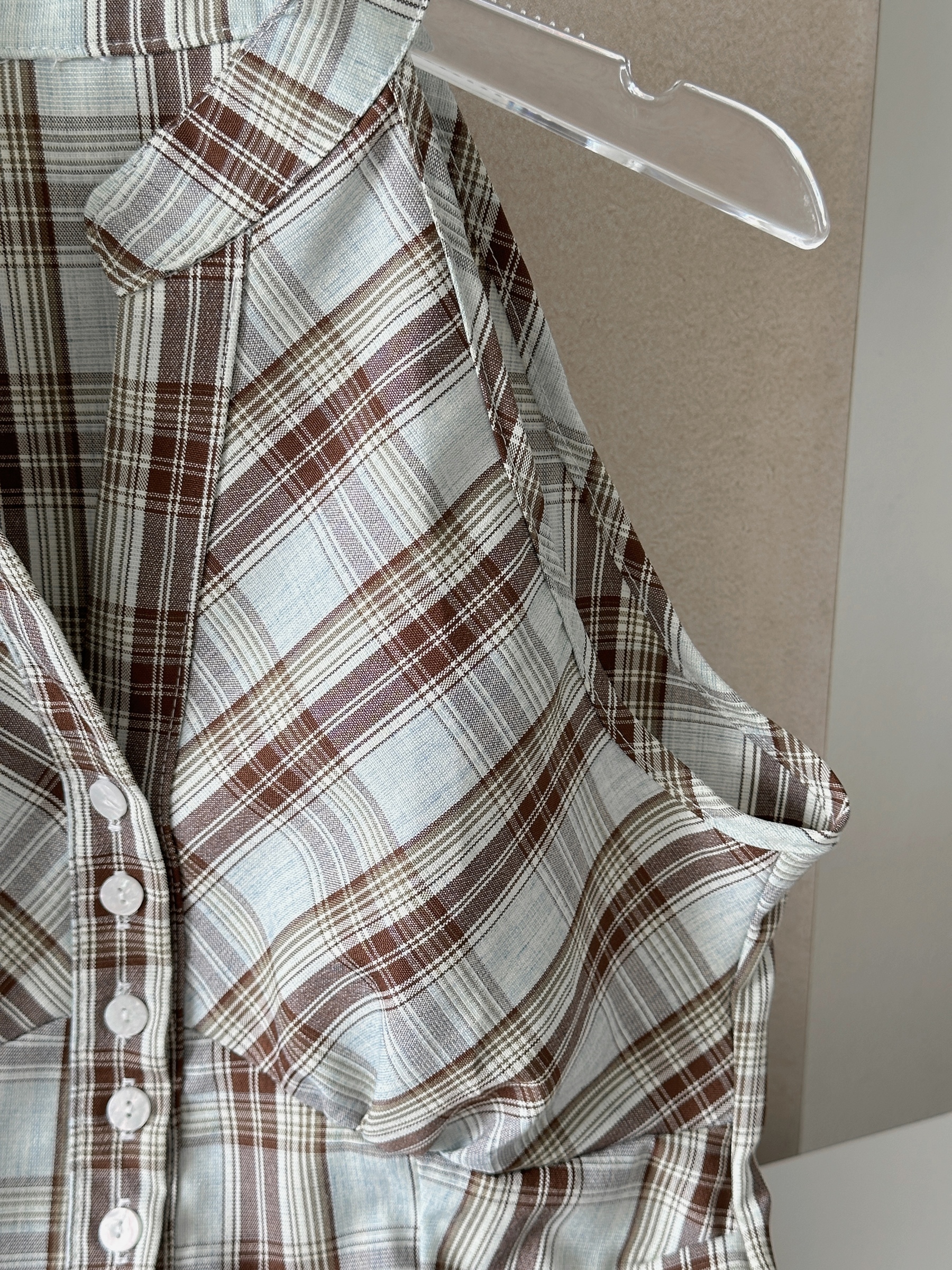 D2CF01A5-53A0-45B6-8469-FCB1C3F93354