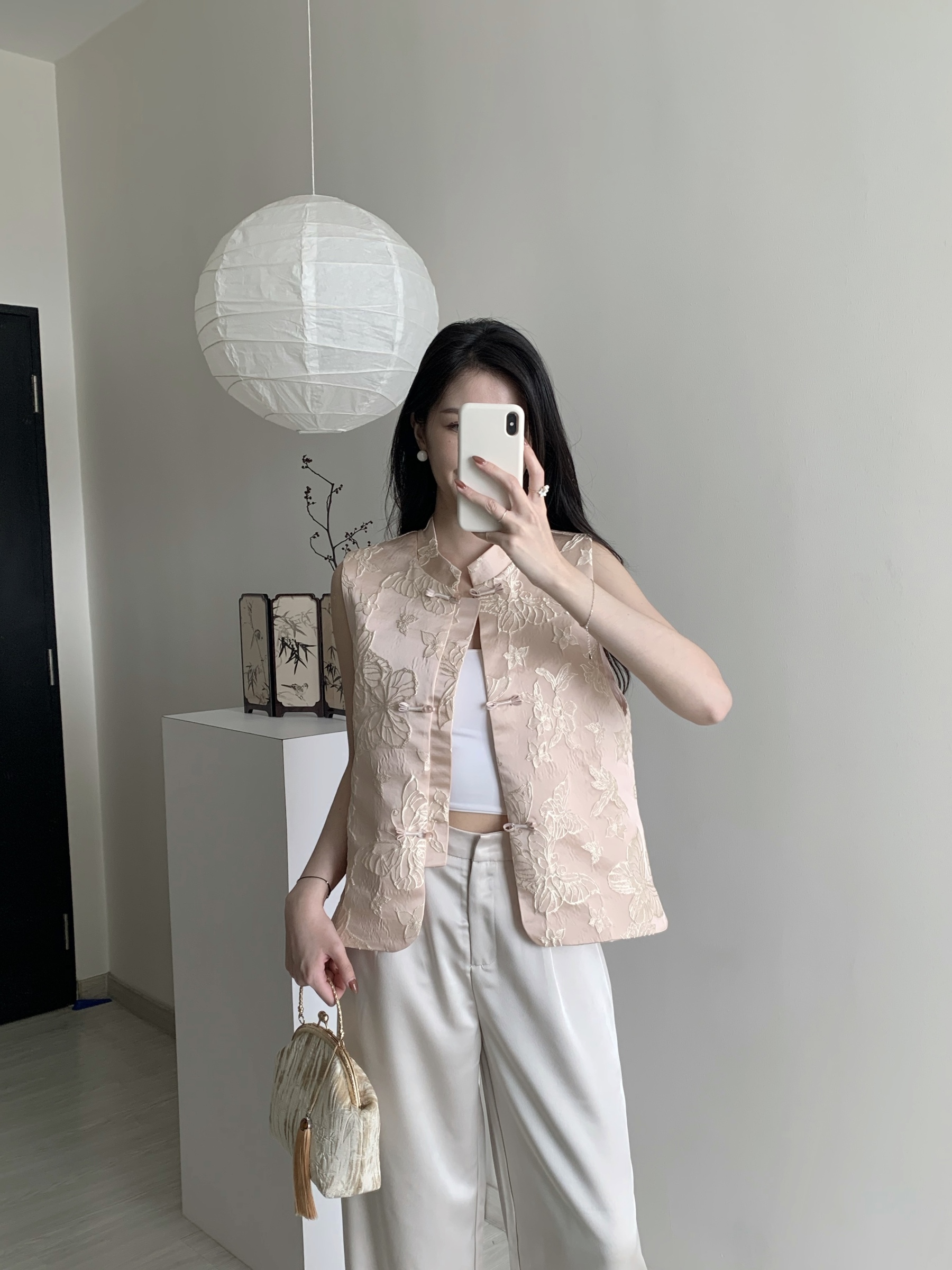 D6C39C37-BB85-4E9C-A89C-E1DB47D072DB