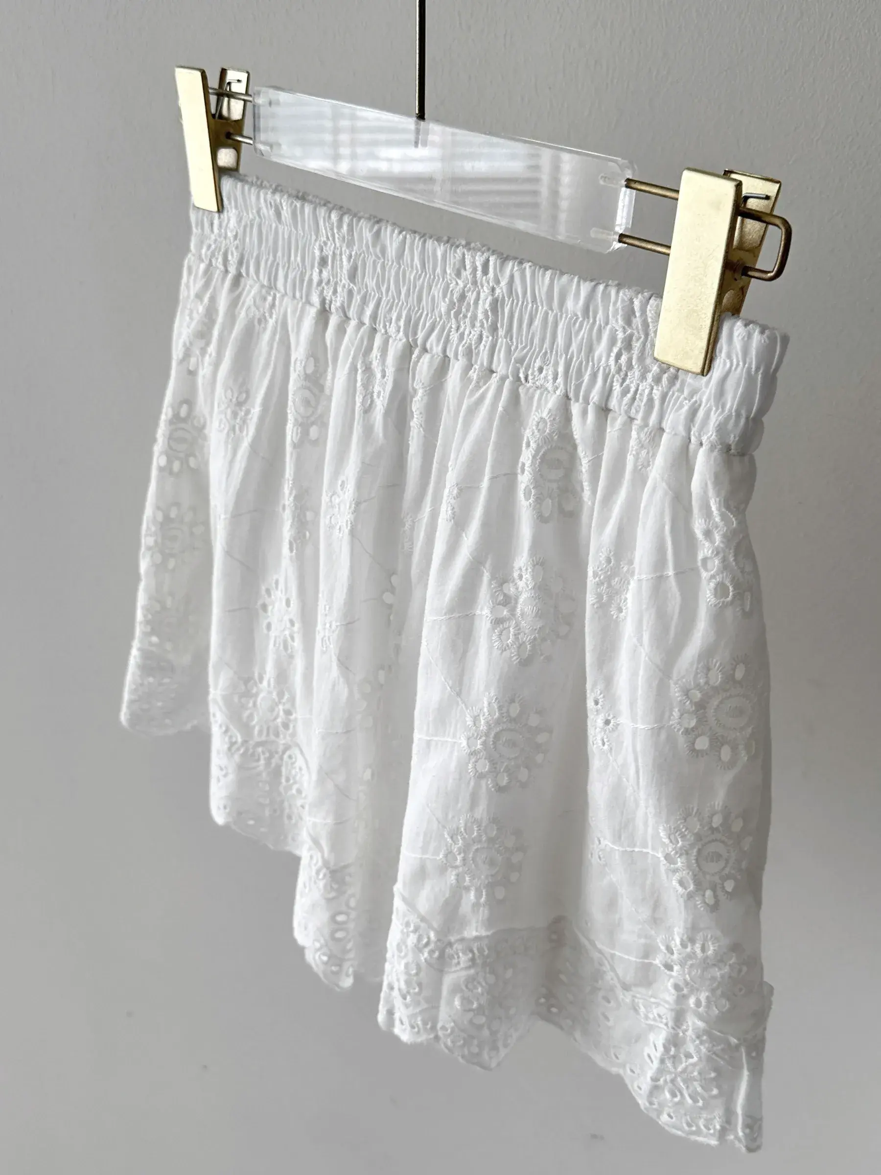 B252E9DB-2880-4458-BDC6-DFA2BE1D6C38