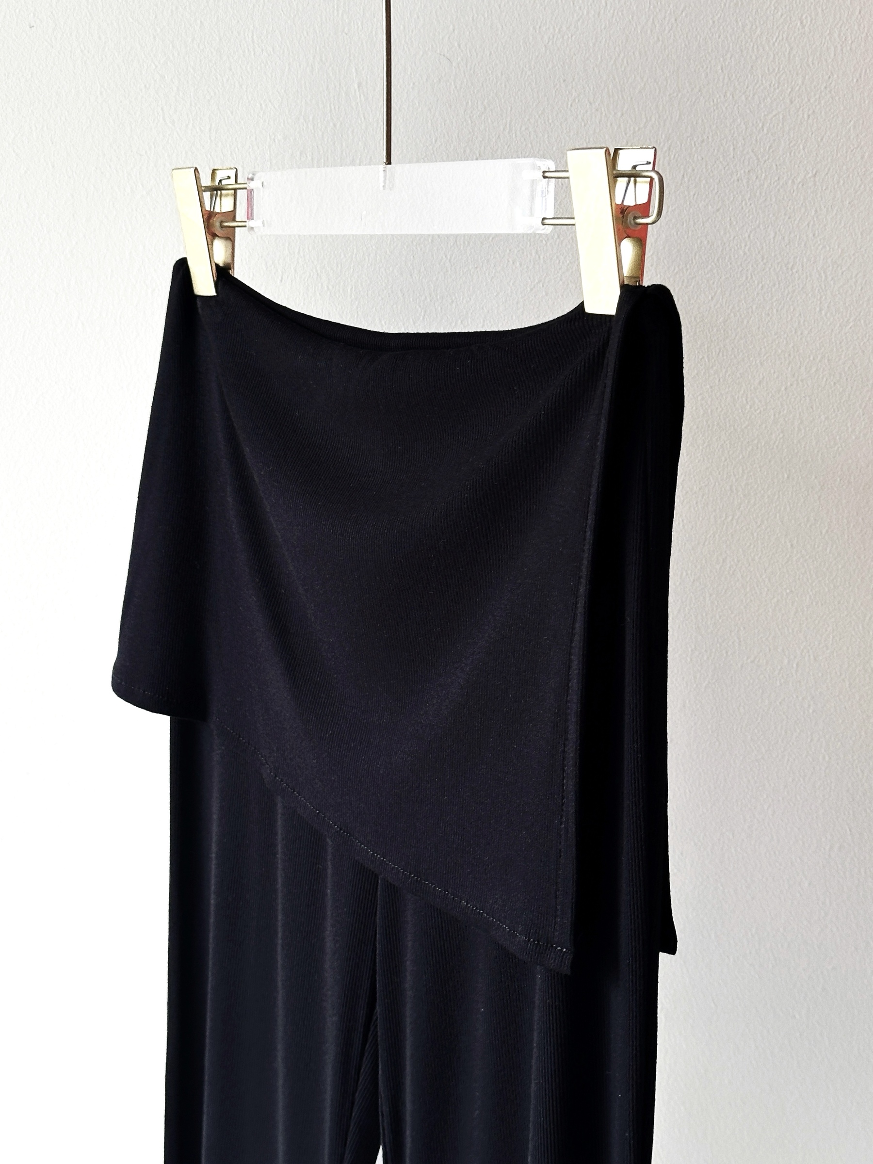 660C8E10-B7C1-40F2-A81A-C94782C41614