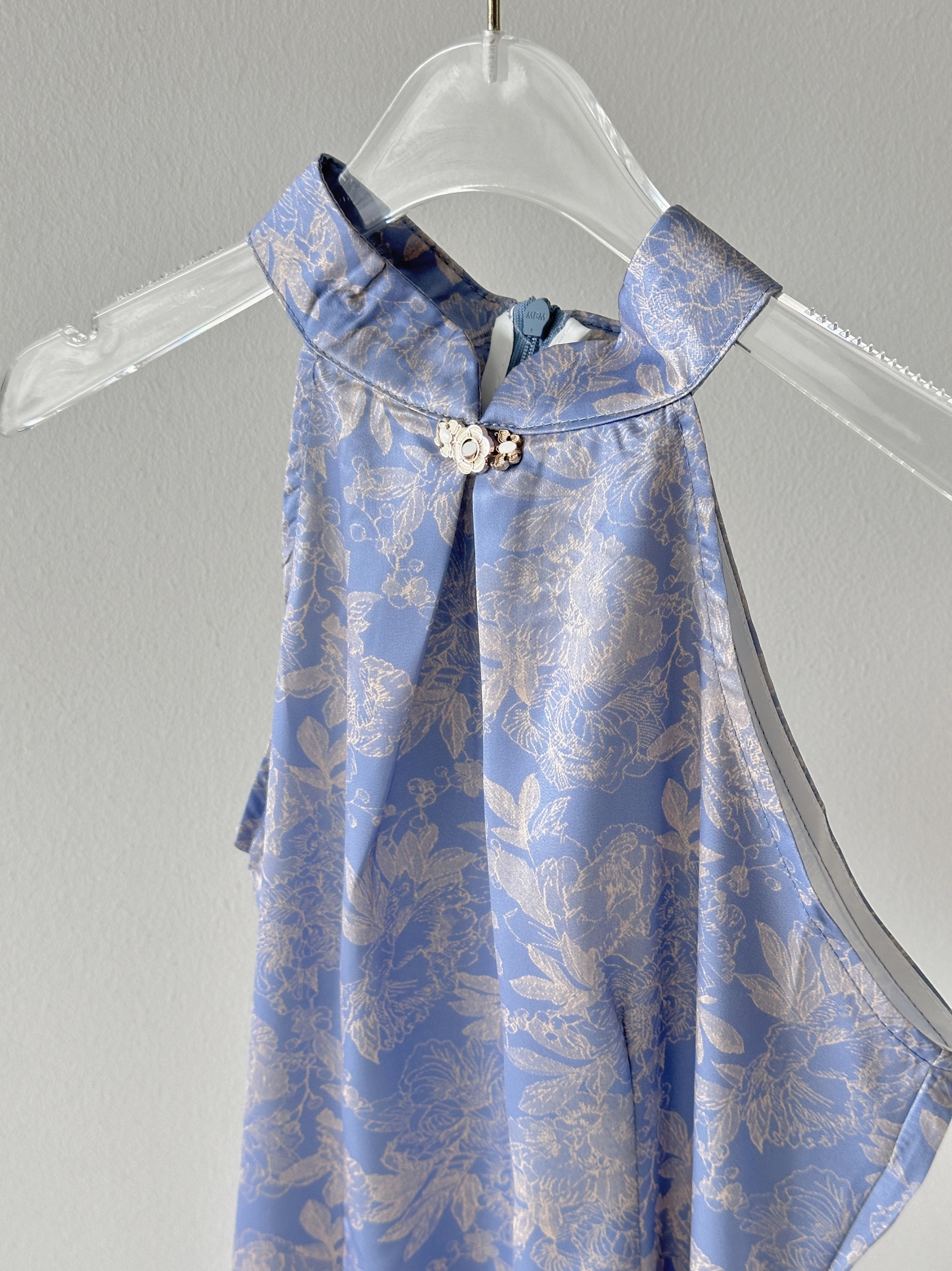 206CC703-DD85-49C9-93E8-9C9F87D8014A