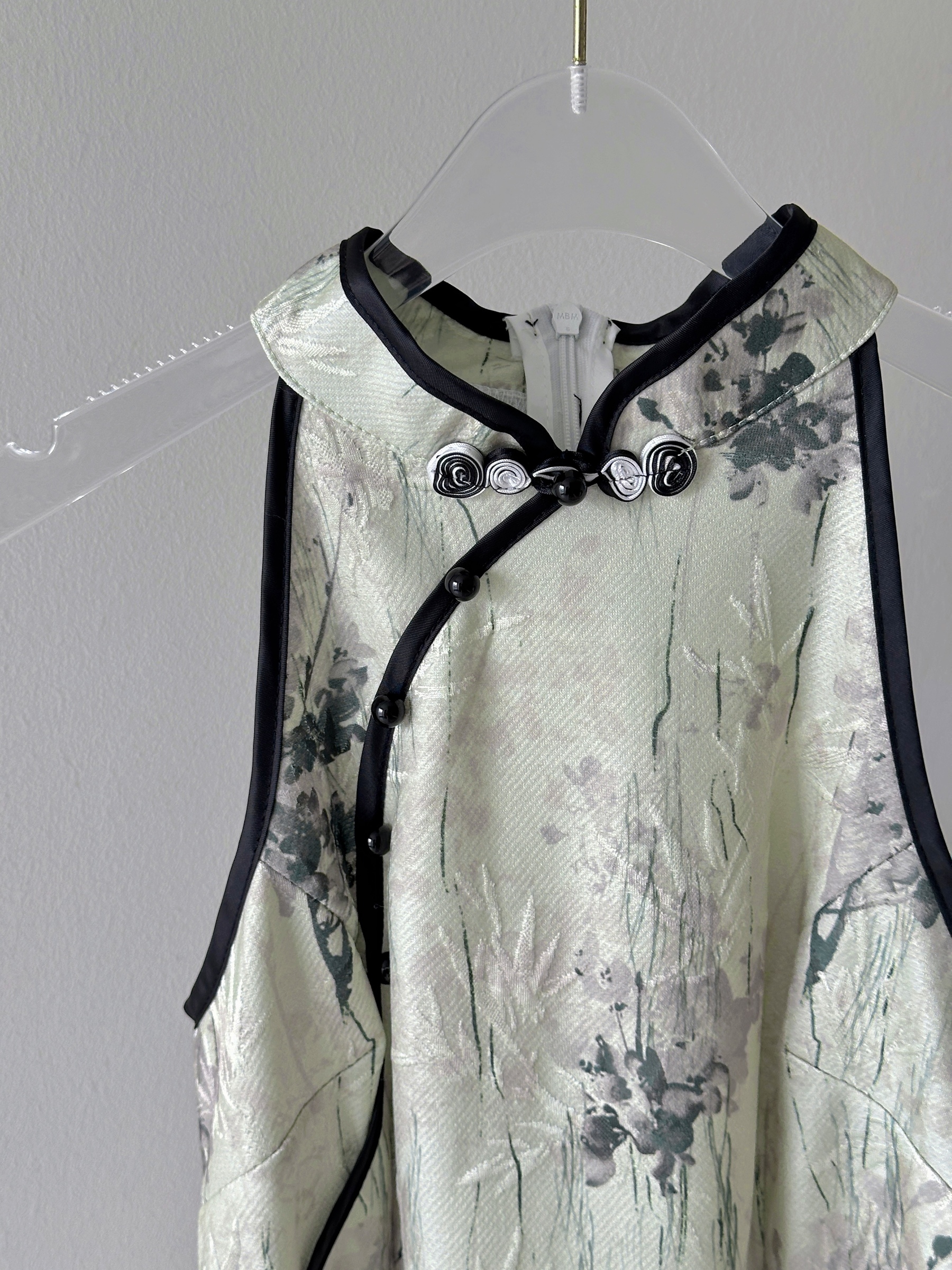 842496C3-1623-44E8-A6E9-EFC7116D88FC