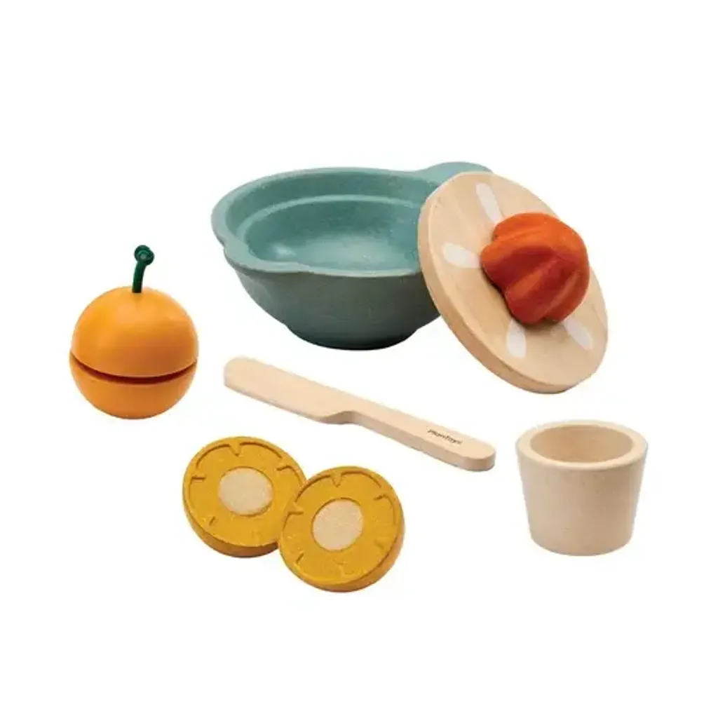 Plan Toys Fresh Squeeze Juicer Set 2613 5