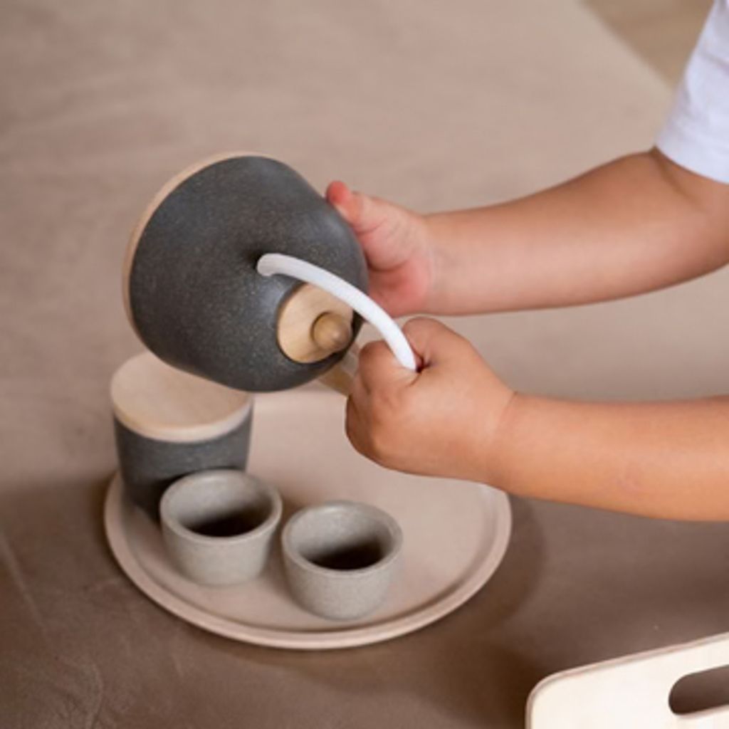 Plan Toys Classic Tea Set 3617 1
