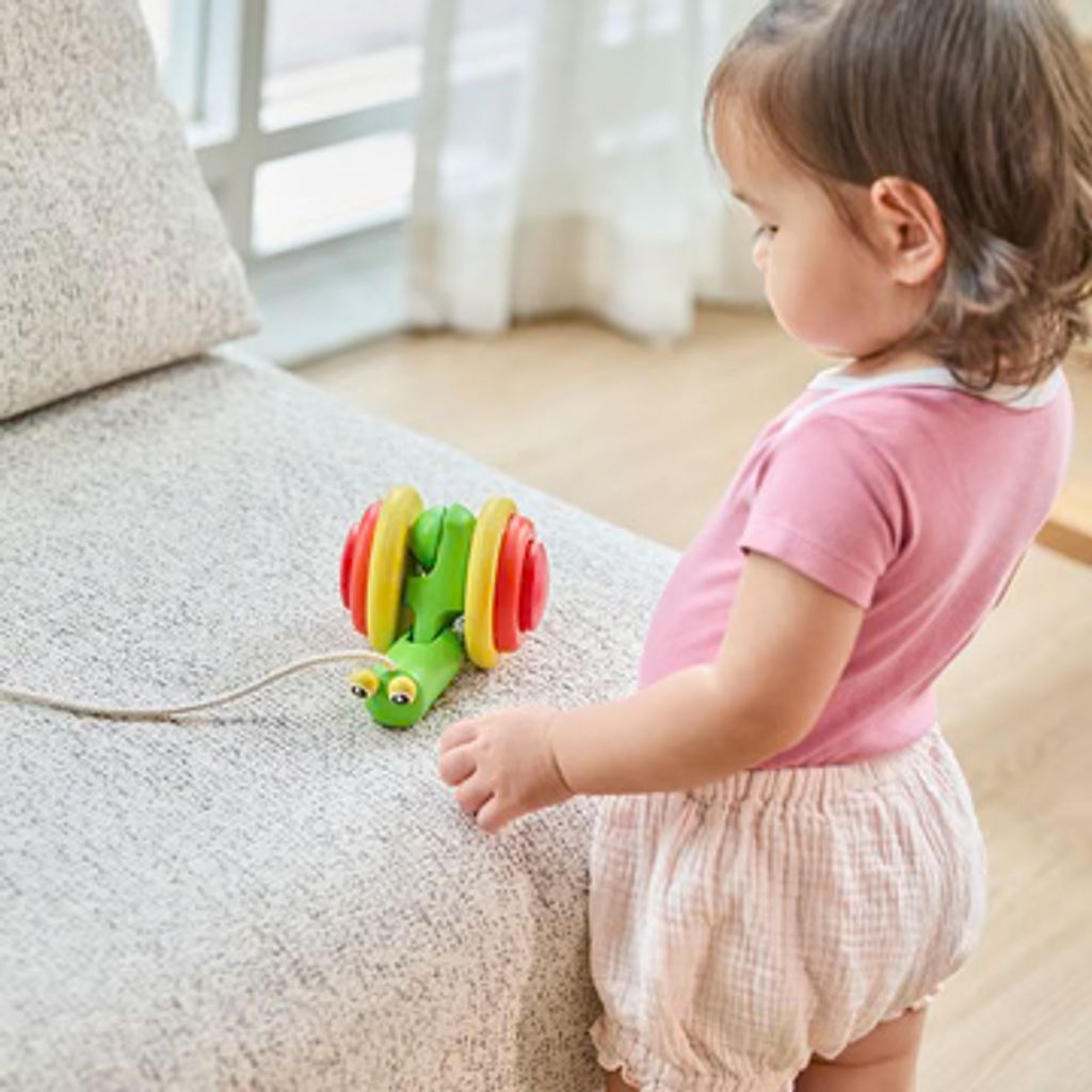 Plan Toys Pull-Along Snail 5108 2