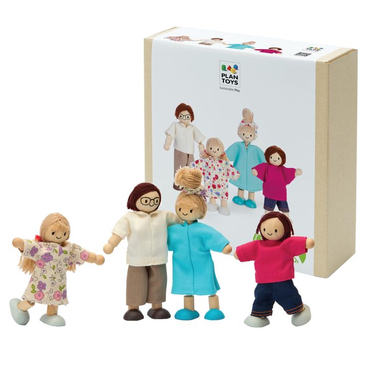 Plan Toys Doll Family 7142 1