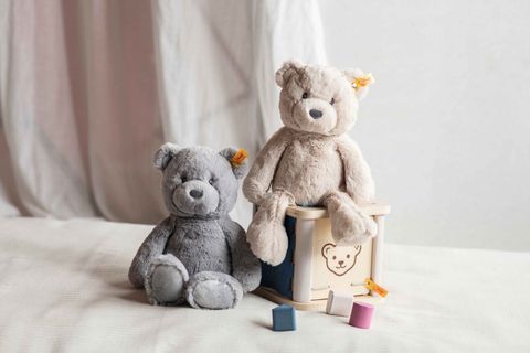 soft-cuddly-friends-bearzy-teddybaer-241536-6