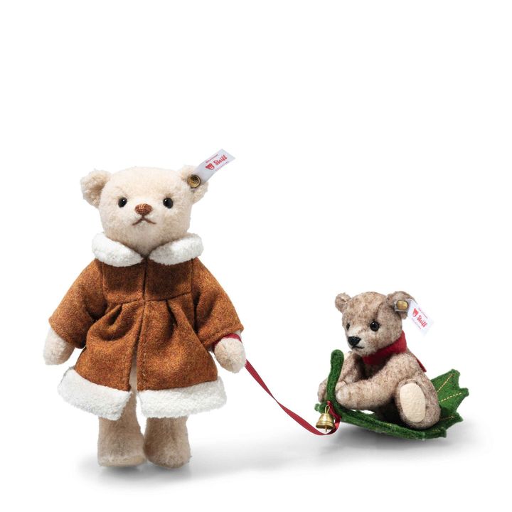 mama-teddybaer-mit-kind-im-holly-express-005862