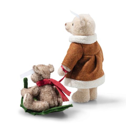 mama-teddybaer-mit-kind-im-holly-express-005862-1