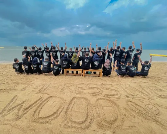 " Success is the best when it's shared " | Impressive wood