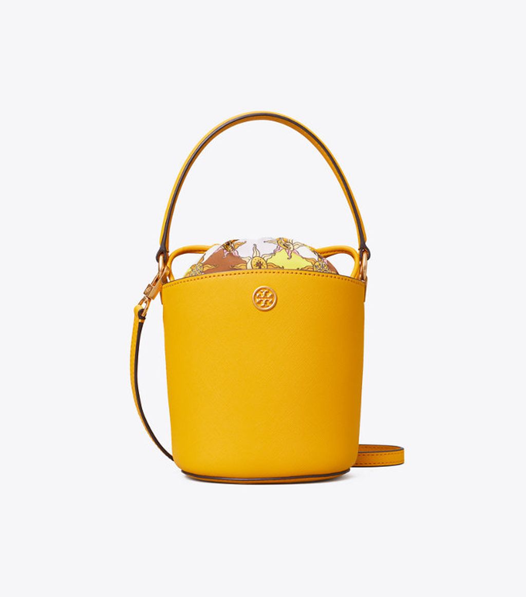 Tory Burch Robinson mini bucket bag, Women's Fashion, Bags & Wallets, Tote  Bags on Carousell