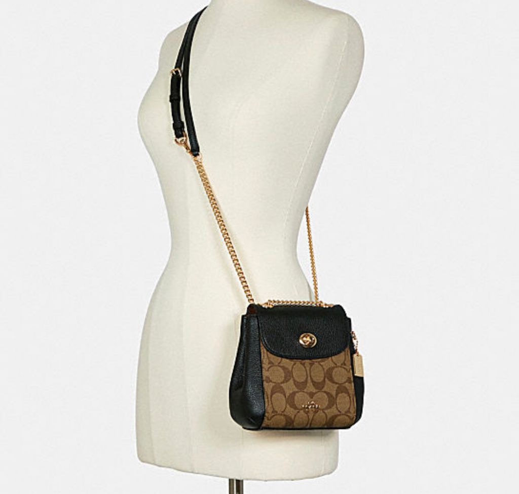 Coach Convertible Mini Backpack In Signature Canvas C5678 – Luxe Paradise Coach Convertible Mini Backpack In Signature Canvas C5678 – Luxe Paradise
