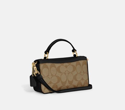 F5640446-CBE7-4B69-A838-9D005C0B9D18