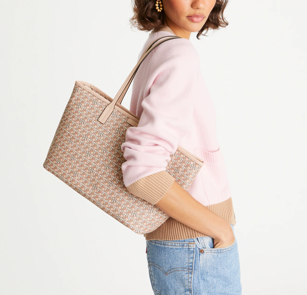 Shop Tory Burch 2019-20FW TORY BURCH☆EMERSON SMALL TOP ZIP TOTE