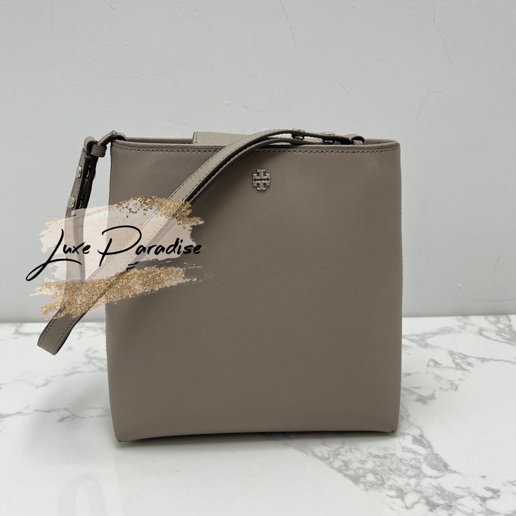 🆕 Tory Burch Emerson Bucket Bag, Women's Fashion, Bags & Wallets