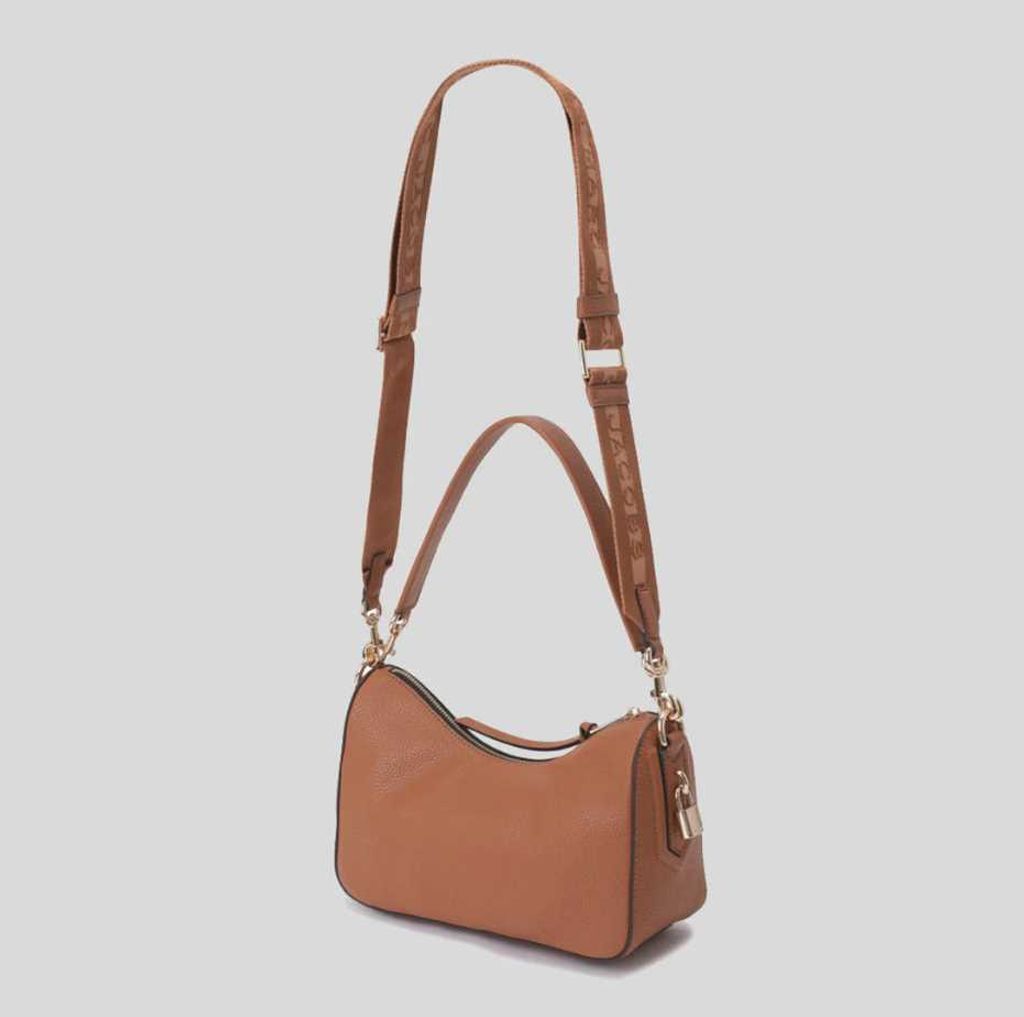 4_2d00c4e6-3e19-4df8-8c6e-027b53f6e53a_1024x1024