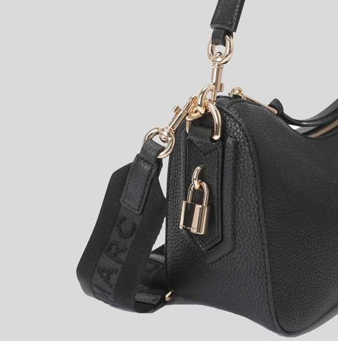 12_a5317573-599a-4d67-9a14-902e792e7d1b_1024x1024