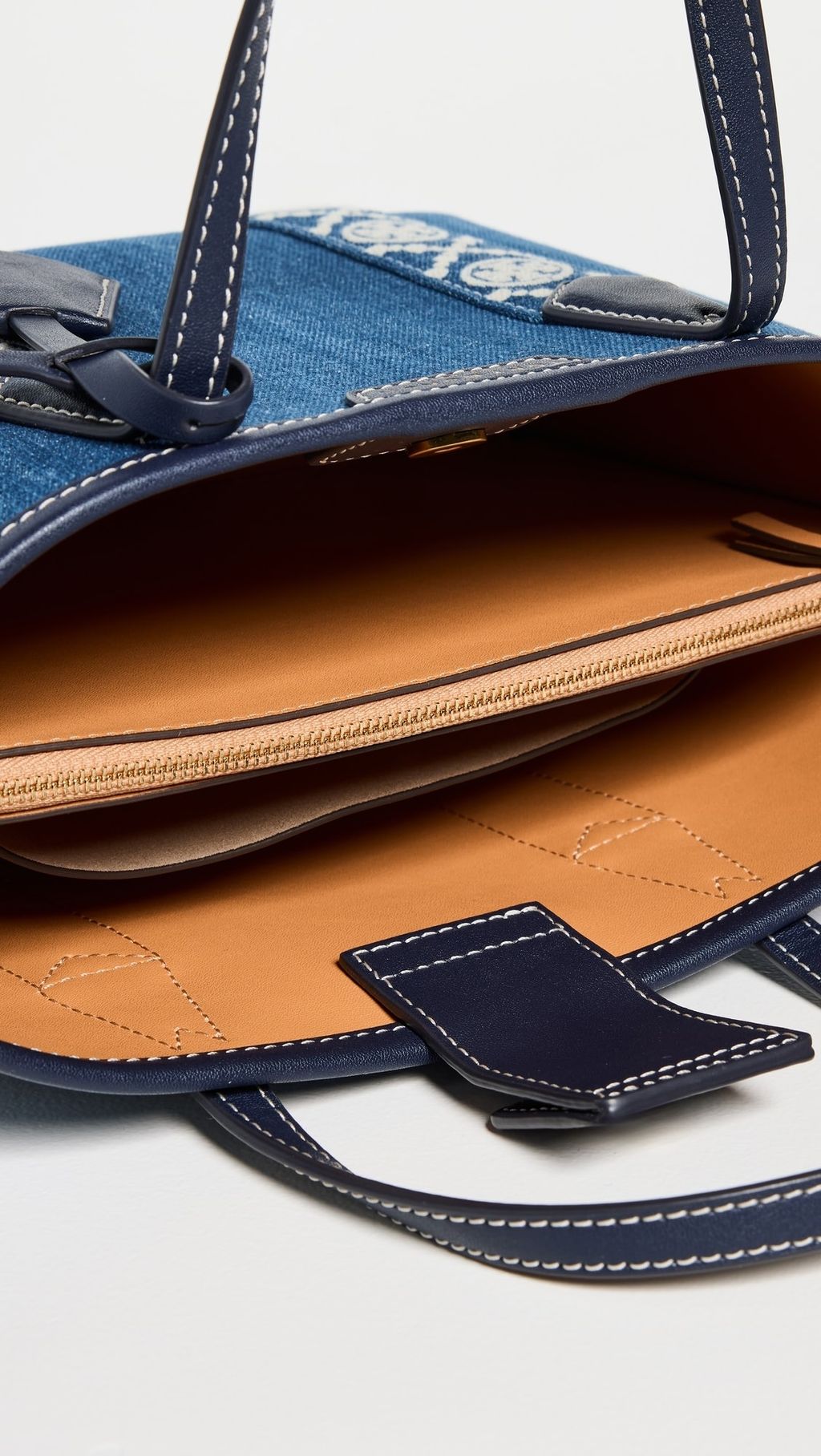 toryb5050928596_1711722827090_2-0._QL90_UX1128_V12524t6_