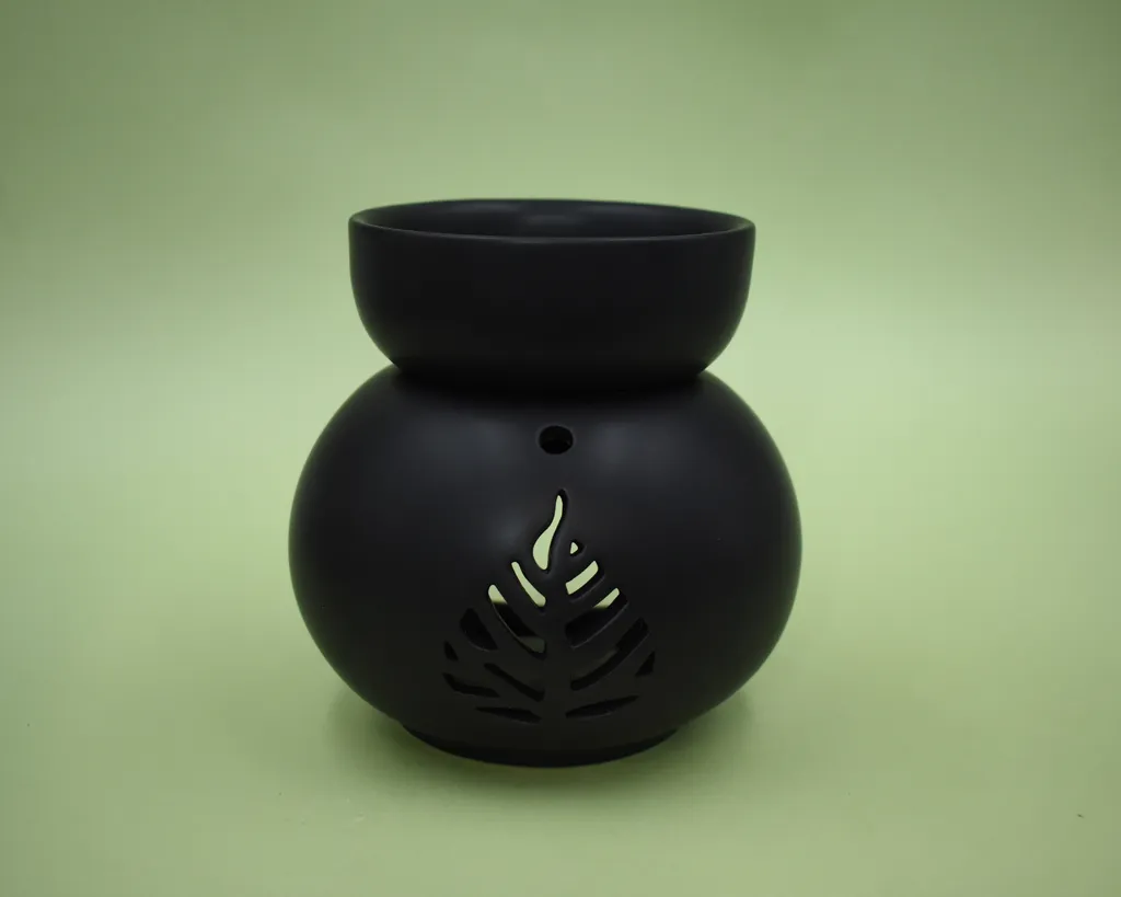 blackbowl_03.jpg