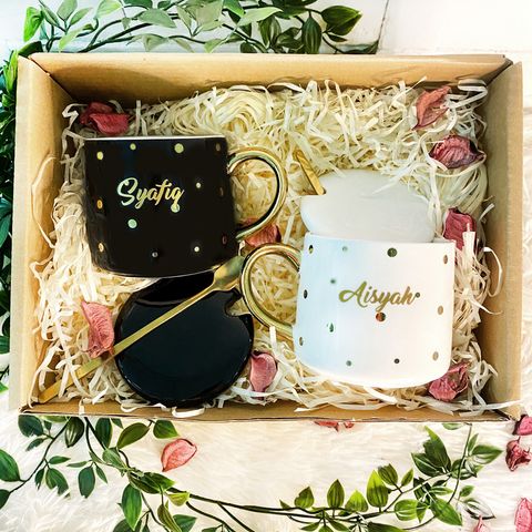 in box - couple polkadot mug set.jpg