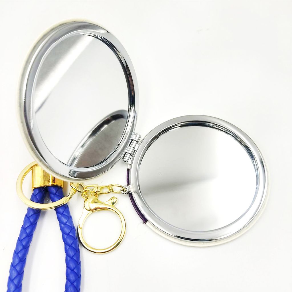 015 - mirror keychain indide b