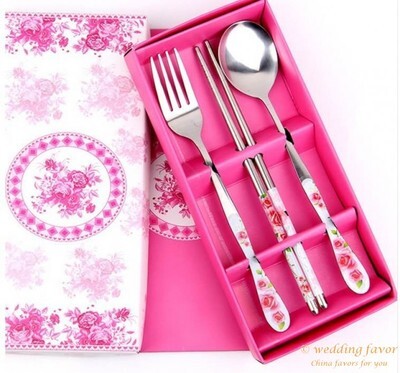 chinese-style-wedding-chopsticks-spoon-fork-favors67423 (1)