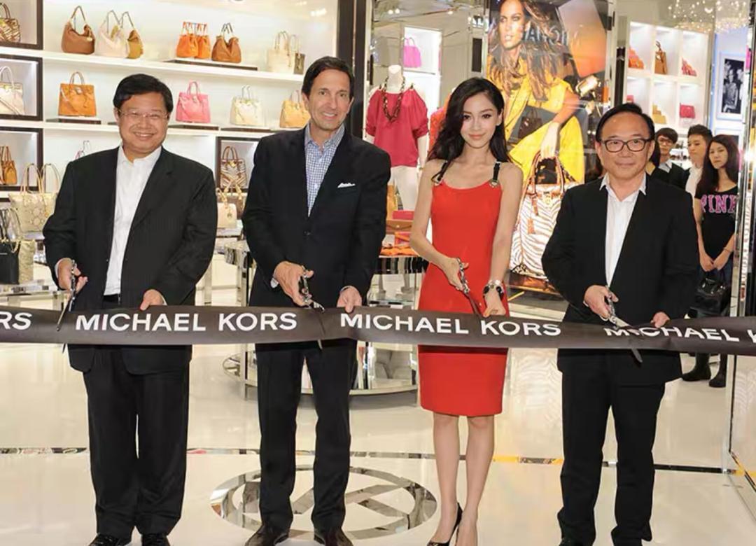 grand-opening-ribbon-cutting-1