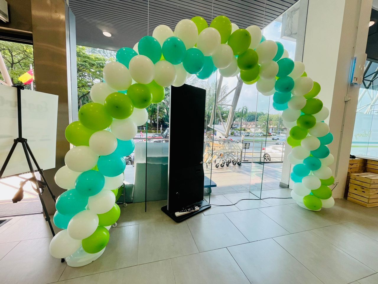 99700319-22d5-4612-b5d0-6d0b3723656f