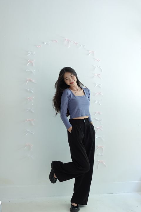 8E80A300-4A6C-43F6-9AD7-9745FACF2D08