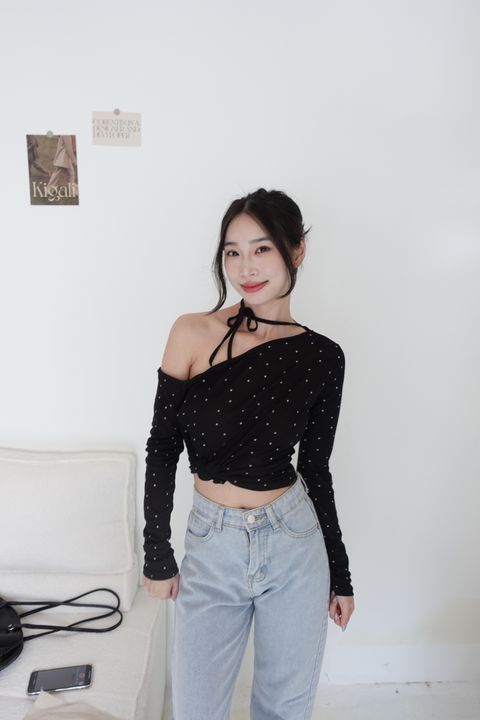 D70F5870-F411-4CB5-9D85-B4E3DBCB72C7