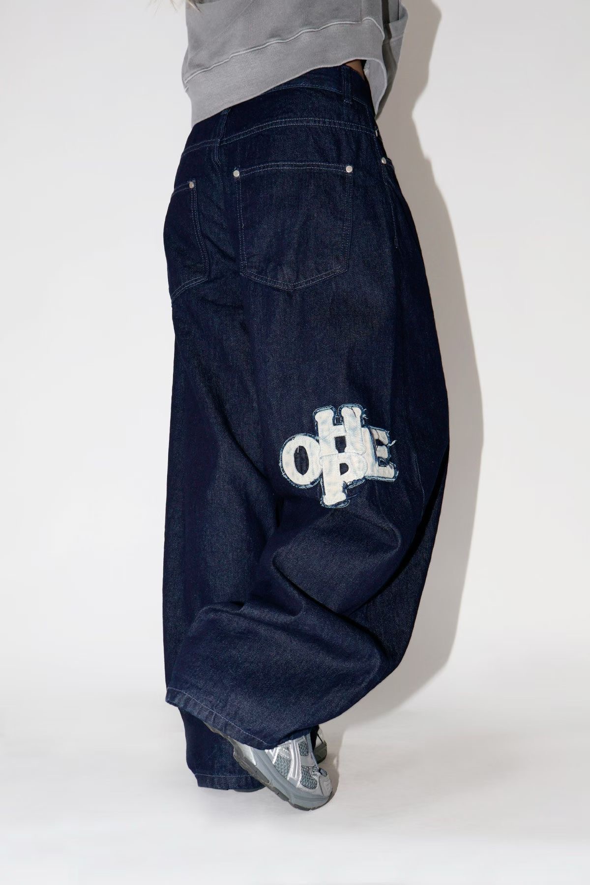 cec6053b2953d51dfa32b70acc3826b1