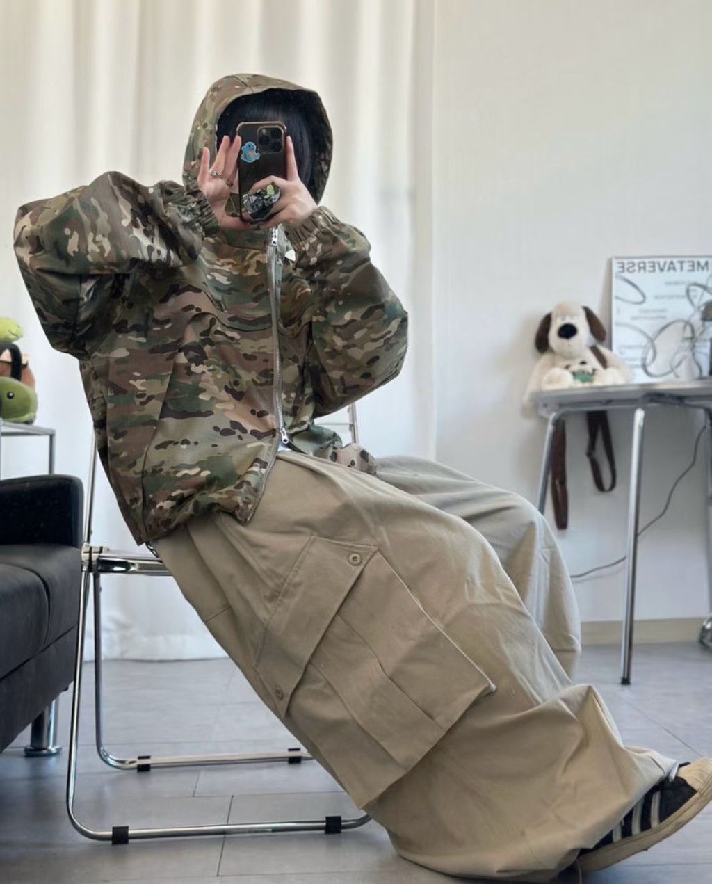 72b8ad0165605d61db2535f7f8b064dd