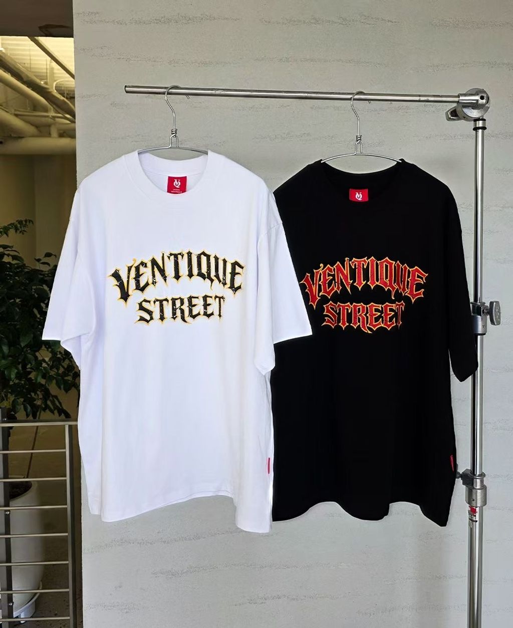 b7f7609f37247c4c02c1e086888dd633