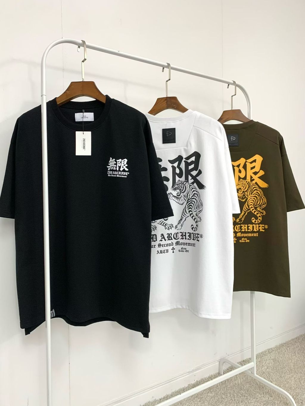 2nd-archive-tiger-infinity-tee-white14