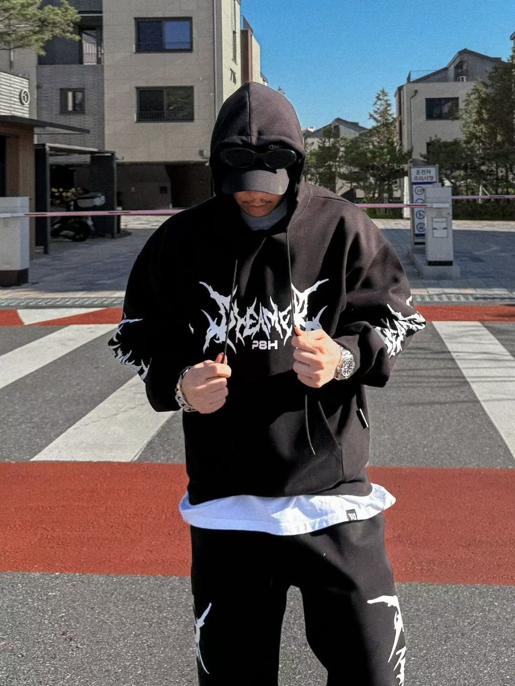 9813b0037291fa658b59e06c0d5e890b