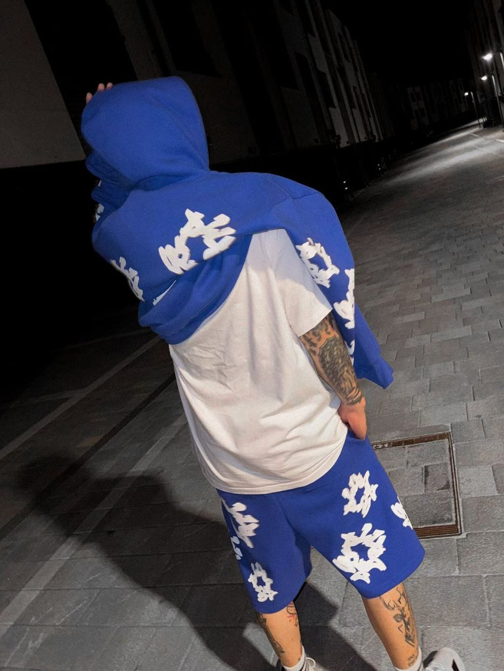 13b56bd8a5689a6a393ad524f1587b84