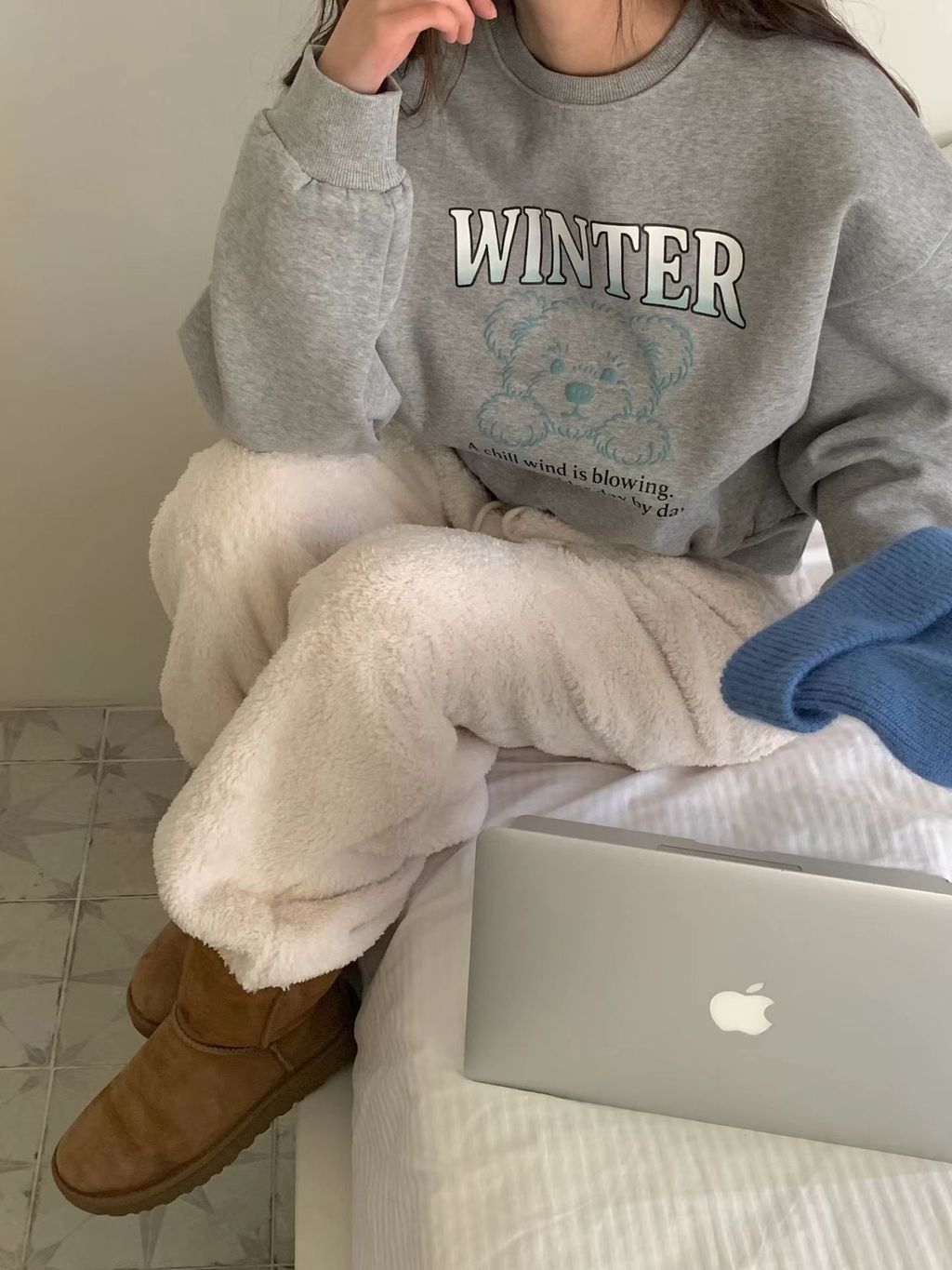 b0254001ab992f63f14a9a411912c76b