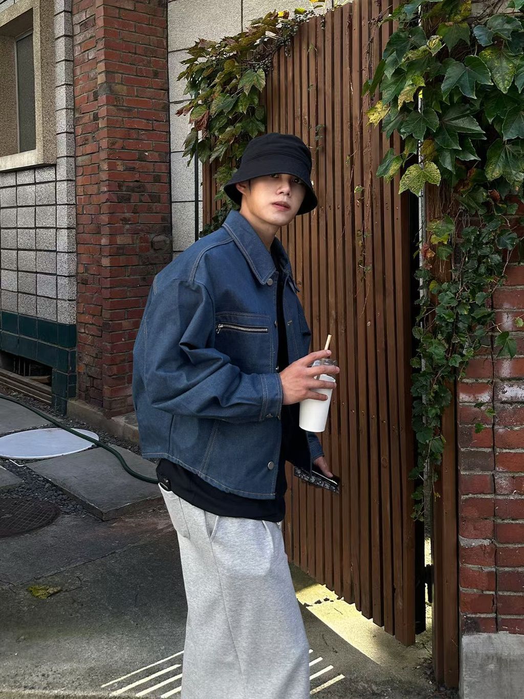 22e0d1805158c246040f9316d14c8a29