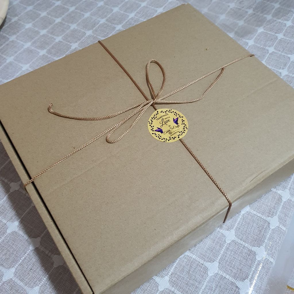 EddaSuCrafts Box Packaging
