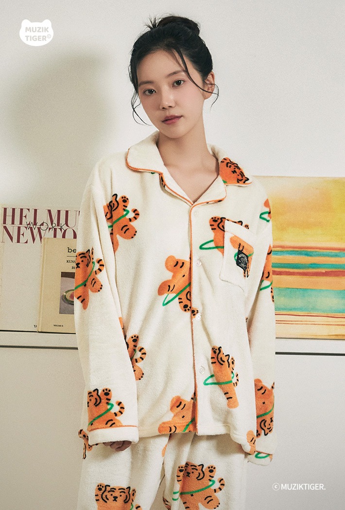 60b60f0fb637846e82aca7353bc7d7b7