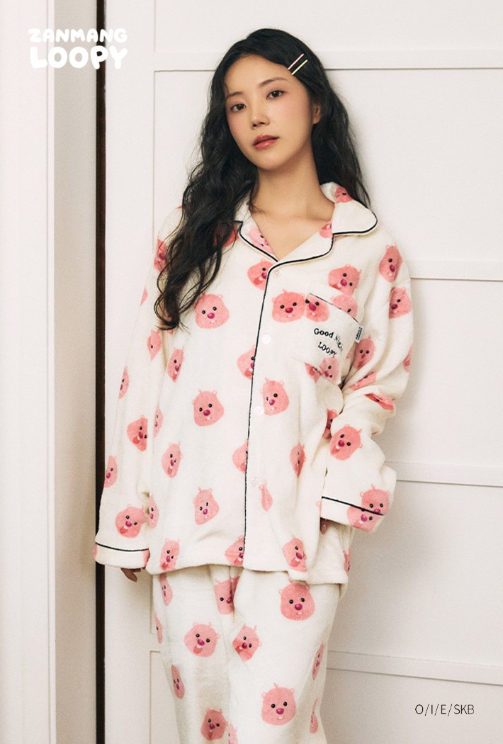 b5777221d3fd6d00a13d4bee595417d2