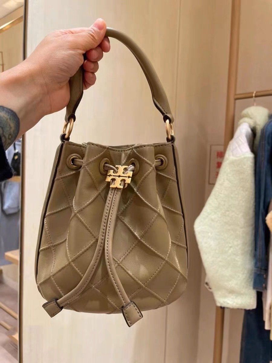 TORY BURCH Fleming Soft Bucket Bag
