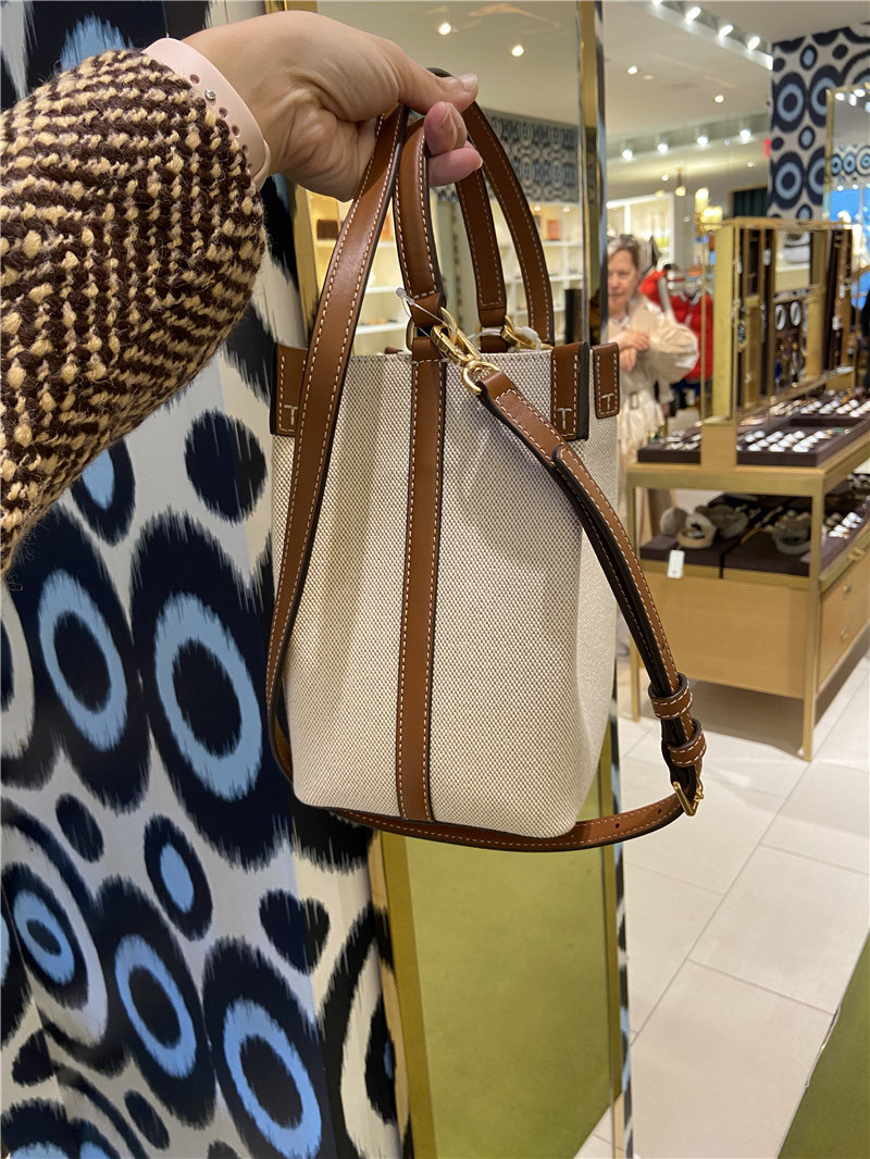 Tory Burch Natural & Tory Red Blake Canvas Bucket Bag | Best Price and  Reviews | Zulily