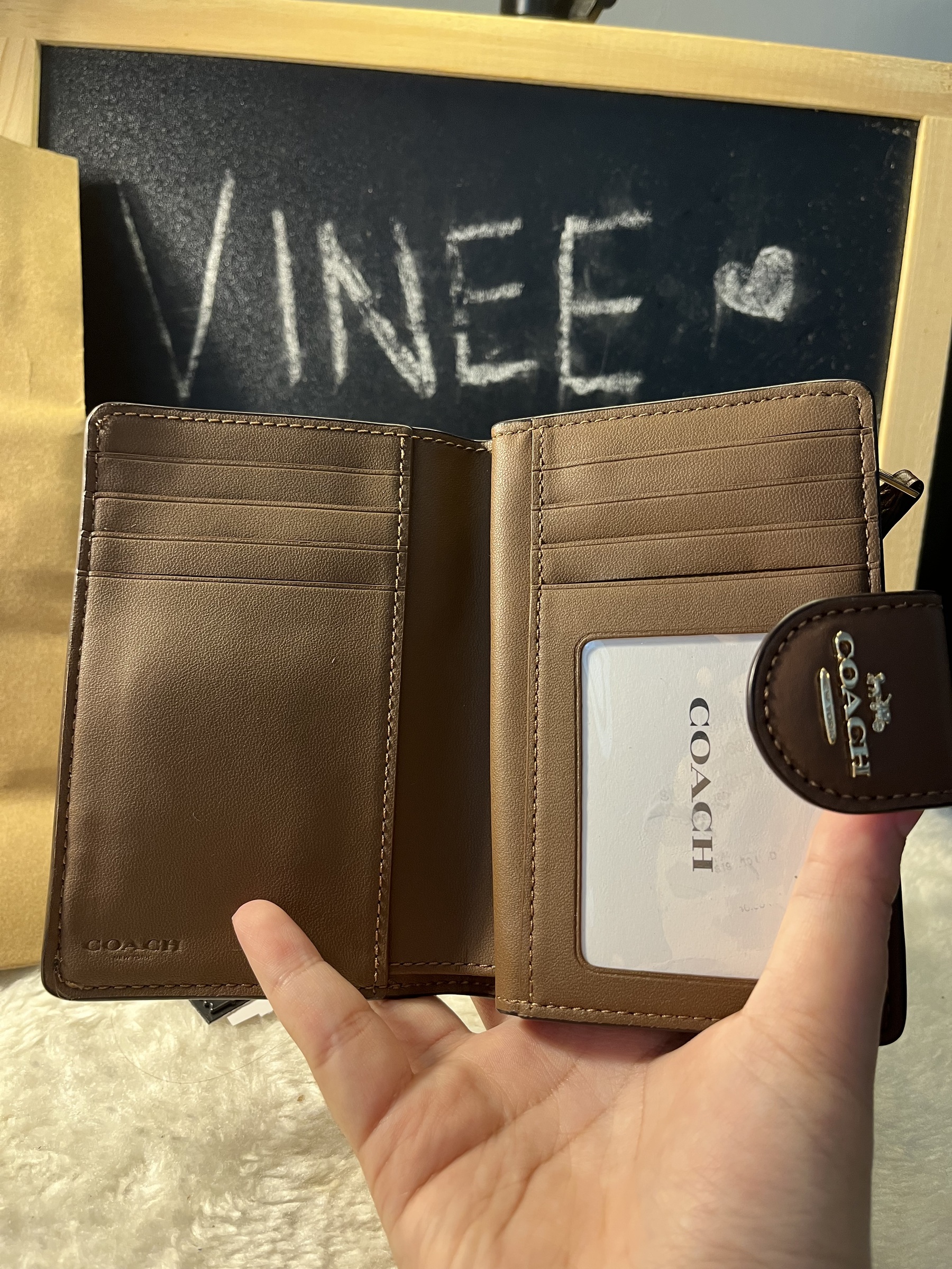 Medium Corner Zip Wallet In Signature Canvas JOM FOLLOW OUR TELEGRAM L