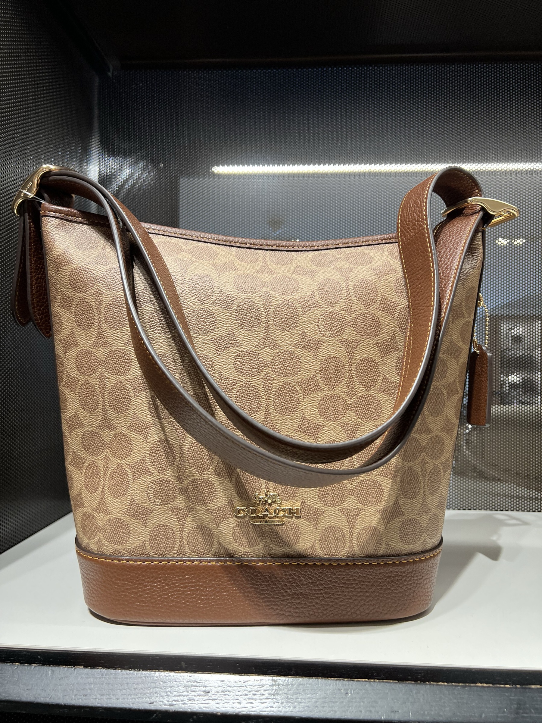 image_0B05D3C4-03EE-49CF-AF67-B193BC33F9BA_1762520623