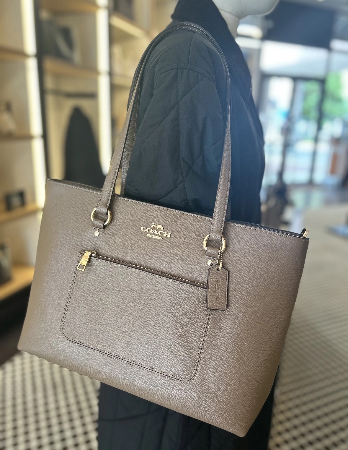 image_6C85A7A3-EBFA-442E-A56C-D40C559D6C07_1764765317